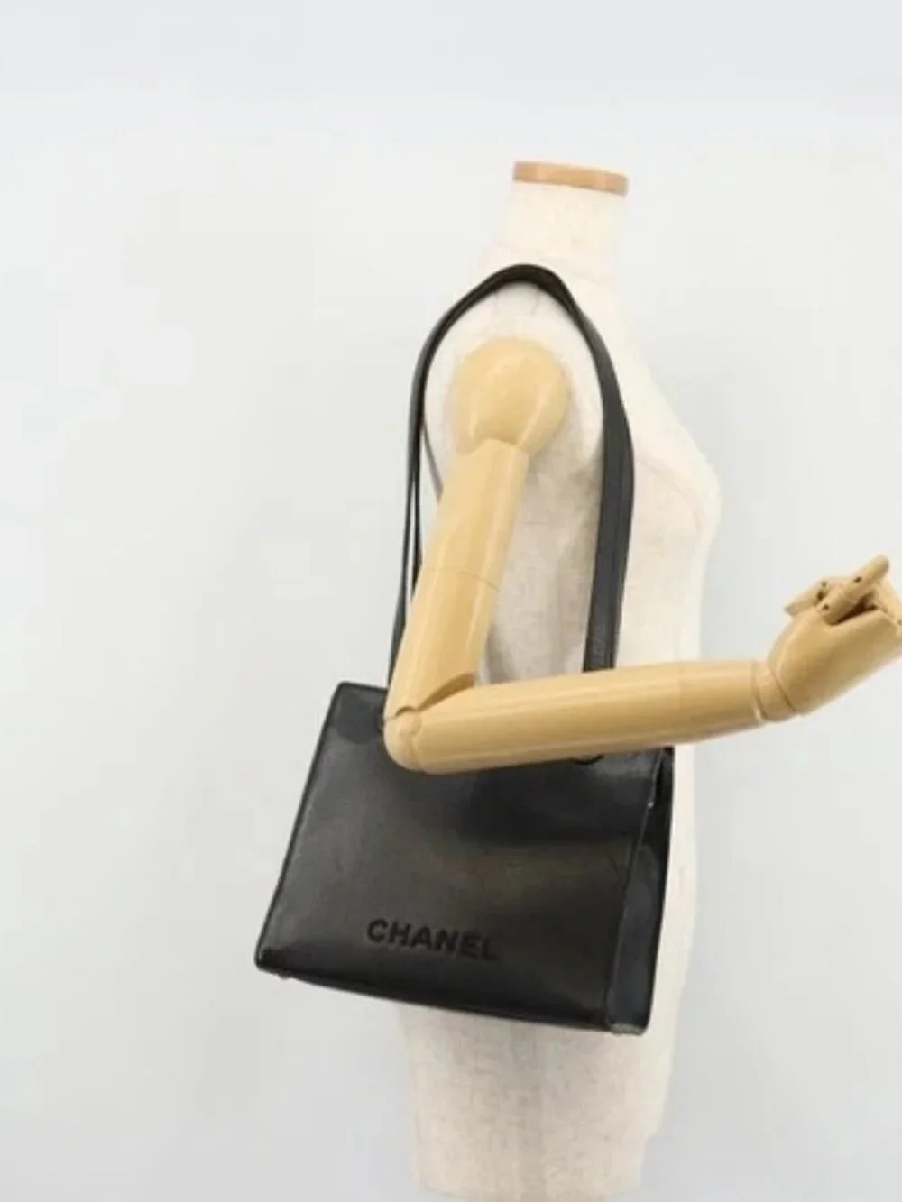 CHANEL Tote Bag Grained Calf Skin Black Gold CC Auth 178022